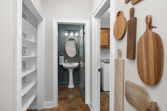 1233 DAWSON RD, Brighton, TN 38011