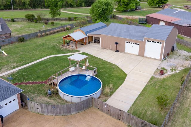 1233 DAWSON RD, Brighton, TN 38011