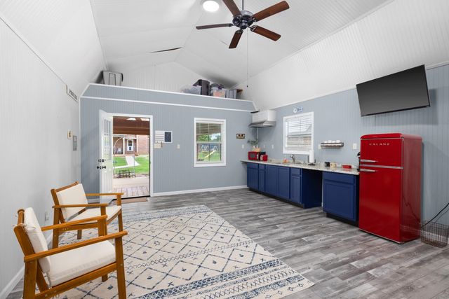 1233 DAWSON RD, Brighton, TN 38011