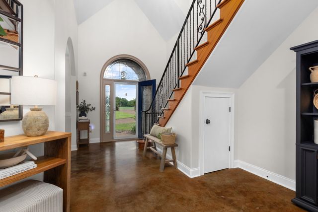 1233 DAWSON RD, Brighton, TN 38011