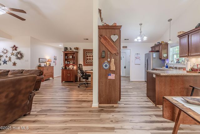 318 Sugarberry Court, Jacksonville, NC 28540