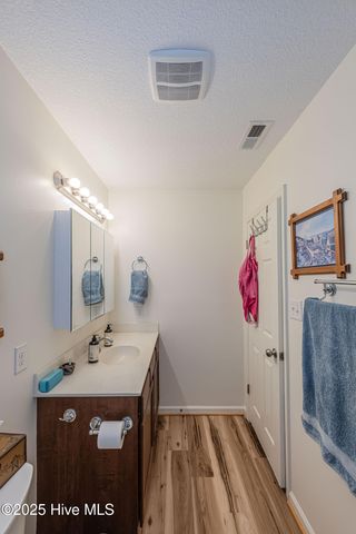 318 Sugarberry Court, Jacksonville, NC 28540