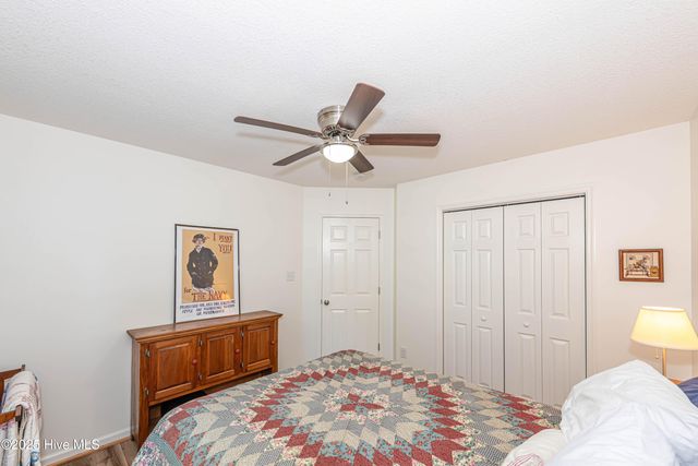 318 Sugarberry Court, Jacksonville, NC 28540