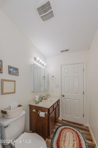 318 Sugarberry Court, Jacksonville, NC 28540