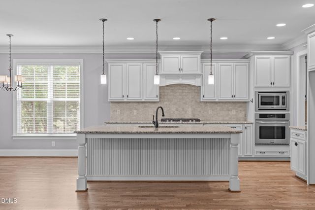 105 Roslin Way, Holly Springs, NC 27540