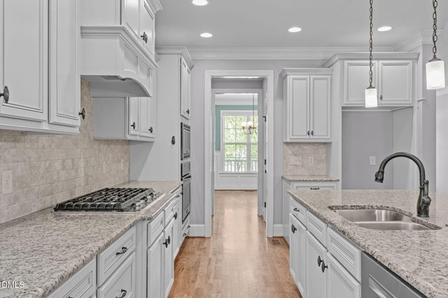 105 Roslin Way, Holly Springs, NC 27540