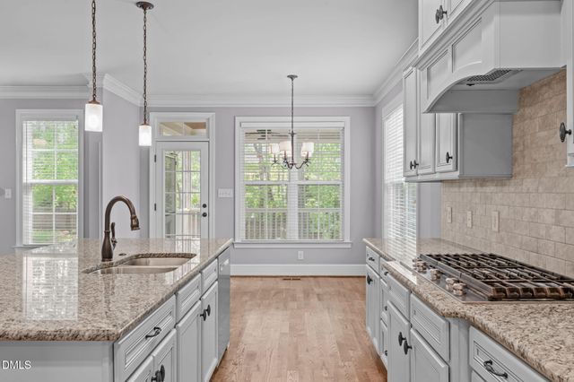 105 Roslin Way, Holly Springs, NC 27540