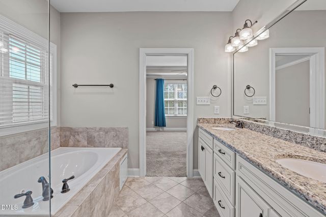 105 Roslin Way, Holly Springs, NC 27540