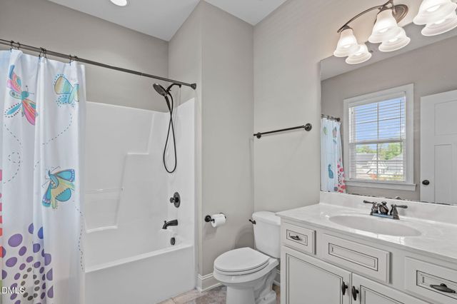 105 Roslin Way, Holly Springs, NC 27540