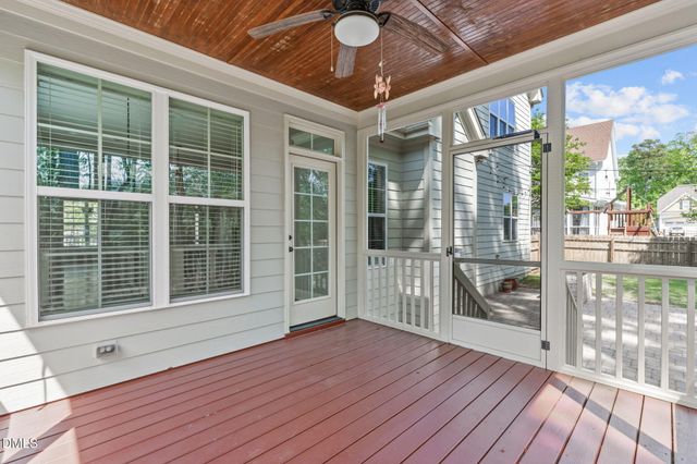 105 Roslin Way, Holly Springs, NC 27540