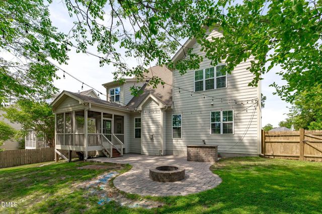 105 Roslin Way, Holly Springs, NC 27540