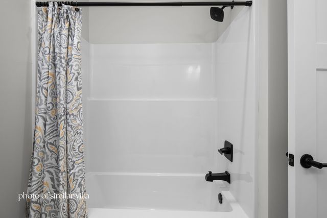 1867 REDBUD Circle 103, Eldridge, IA 52748