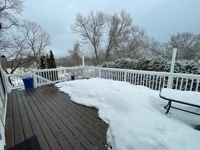 4 Indiana Ave 4, Woburn, MA 01801