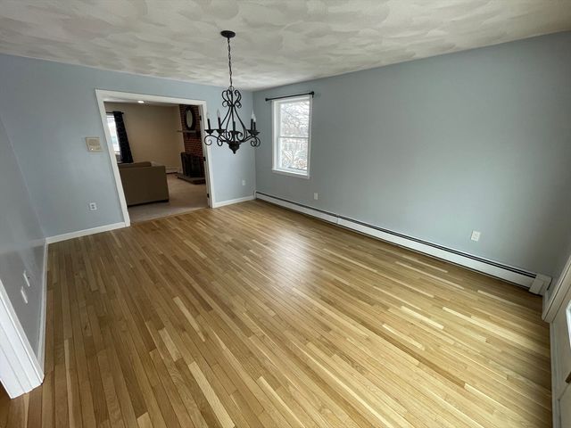 4 Indiana Ave 4, Woburn, MA 01801