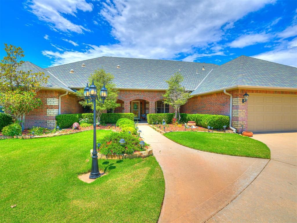 20611 Deer Springs Circle, Edmond, OK 73012