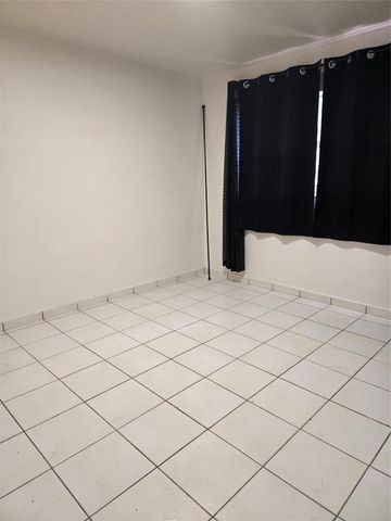 1560 NE 111TH Street 2, Miami, FL 33161