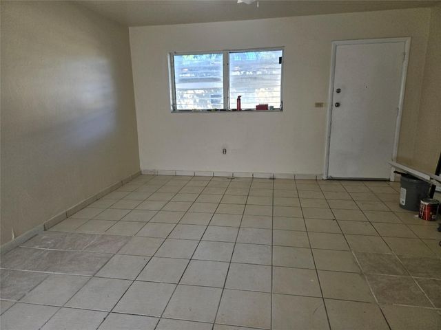 1560 NE 111TH Street 2, Miami, FL 33161