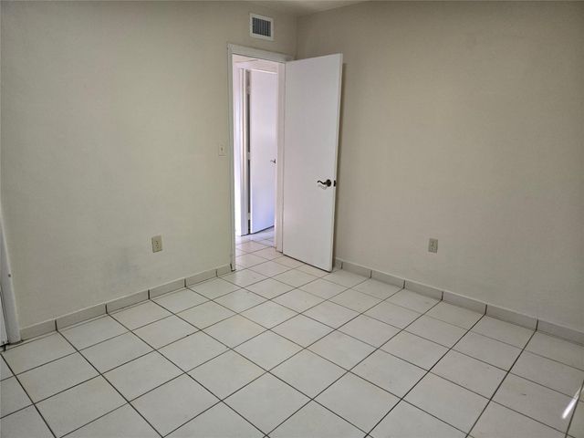 1560 NE 111TH Street 2, Miami, FL 33161