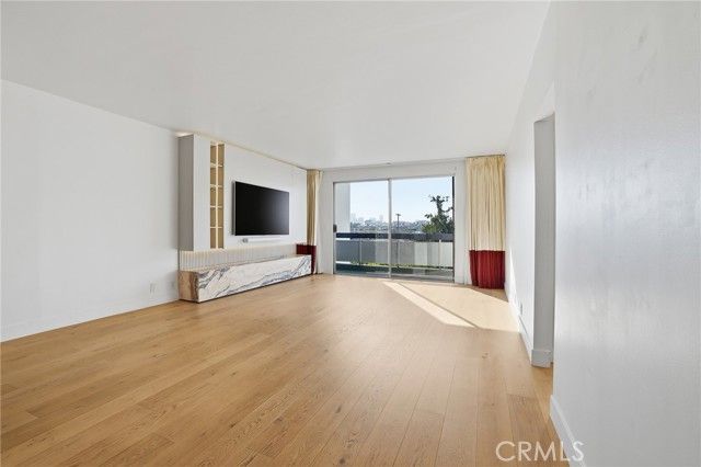 321 S San Vicente Boulevard 604, Los Angeles, CA 90048