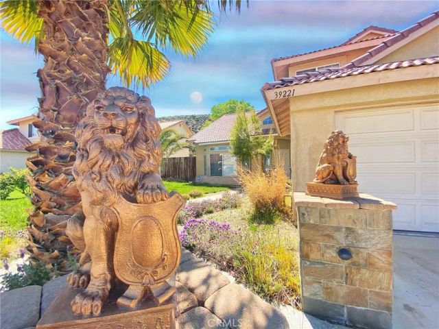 39221 Beacon Lane, Palmdale, CA 93551