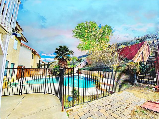 39221 Beacon Lane, Palmdale, CA 93551