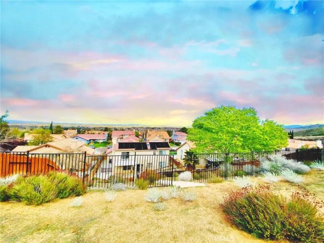 39221 Beacon Lane, Palmdale, CA 93551