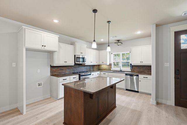 3330 Nicklaus Drive, Conway, AR 72034
