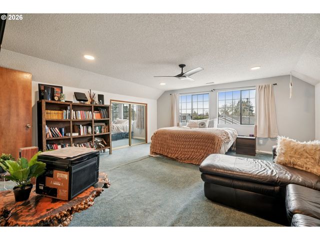 920 N ASPEN Ct, Canby, OR 97013