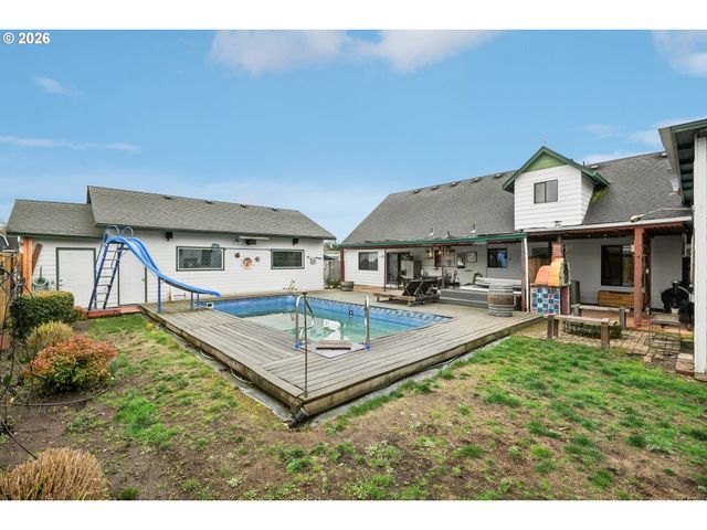 920 N ASPEN Ct, Canby, OR 97013