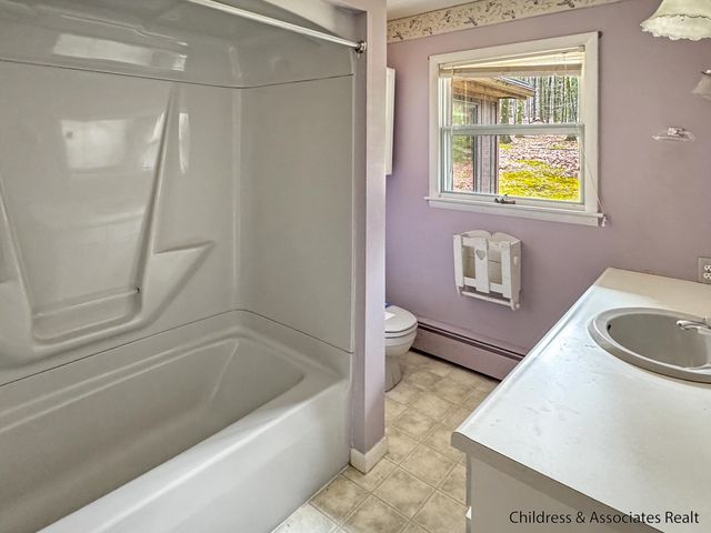 288 E 88th Street, Newaygo, MI 49337