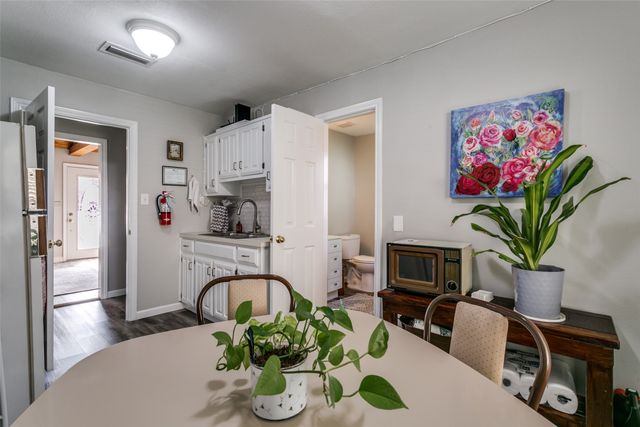 725 W Purnell Road A, Lewisville, TX 75067