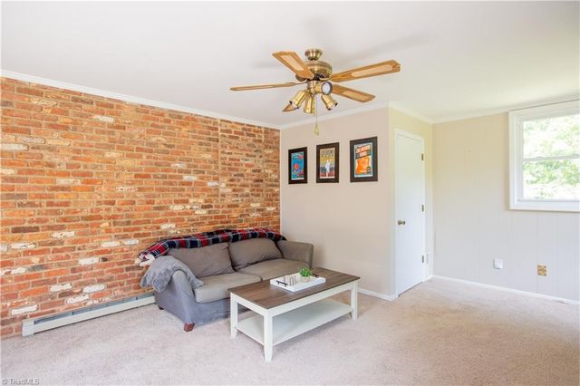 581 Clyde Drive, Winston-salem, NC 27104