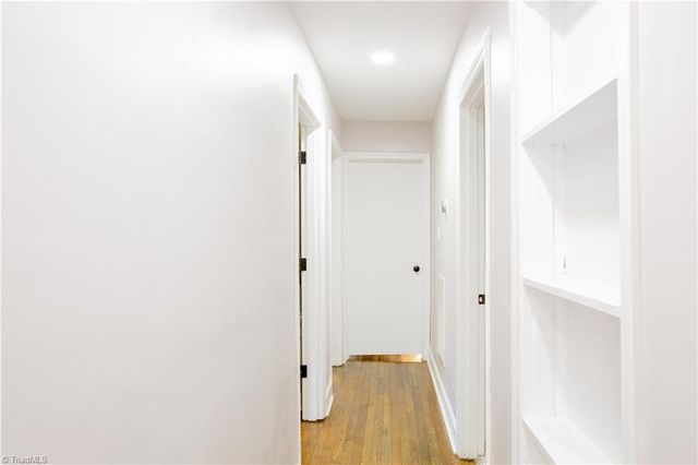 581 Clyde Drive, Winston-salem, NC 27104