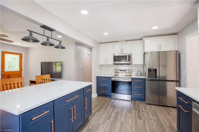 581 Clyde Drive, Winston-salem, NC 27104