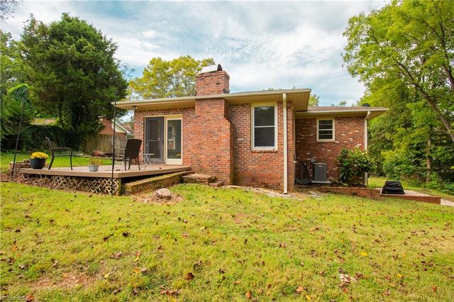 581 Clyde Drive, Winston-salem, NC 27104