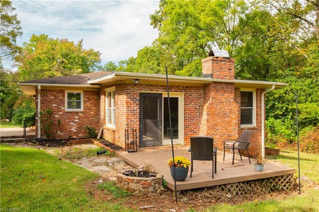 581 Clyde Drive, Winston-salem, NC 27104