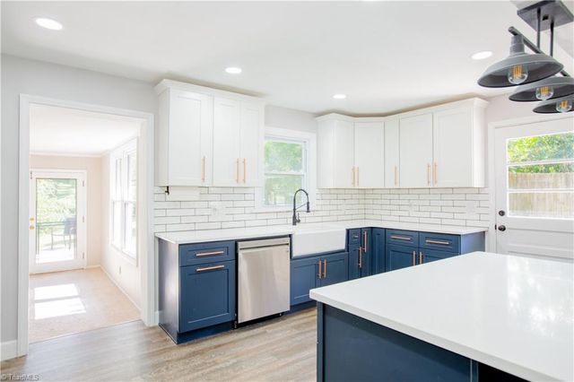 581 Clyde Drive, Winston-salem, NC 27104