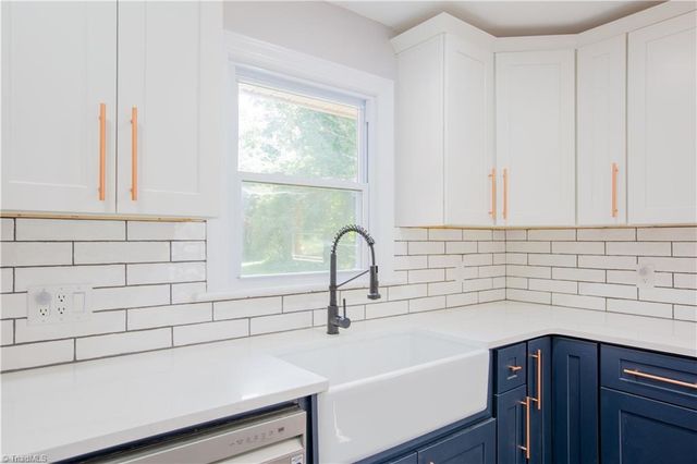 581 Clyde Drive, Winston-salem, NC 27104