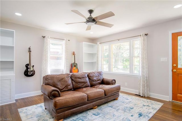 581 Clyde Drive, Winston-salem, NC 27104