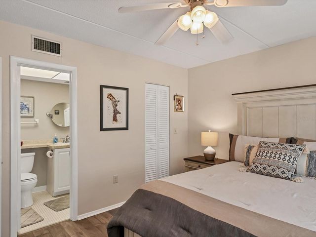 708 TAMIAMI TRAIL S 105, Venice, FL 34285