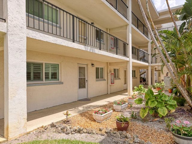 708 TAMIAMI TRAIL S 105, Venice, FL 34285