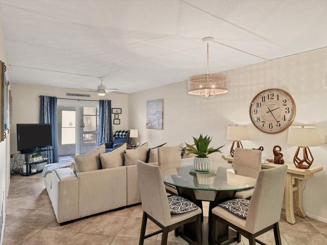 708 TAMIAMI TRAIL S 105, Venice, FL 34285