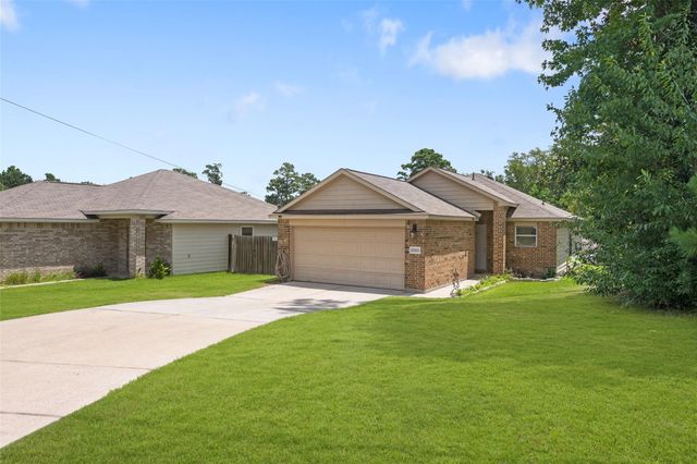 15302 Kickapoo Trail, Willis, TX 77378