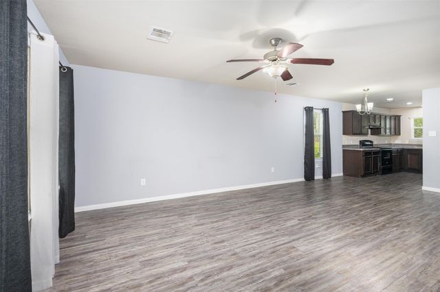 15302 Kickapoo Trail, Willis, TX 77378