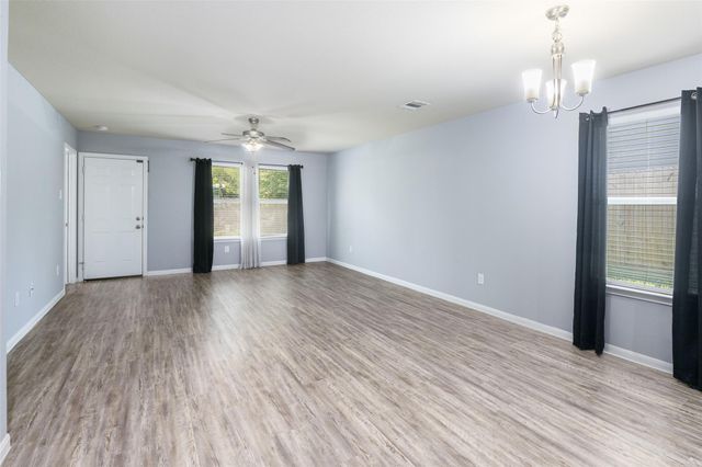 15302 Kickapoo Trail, Willis, TX 77378