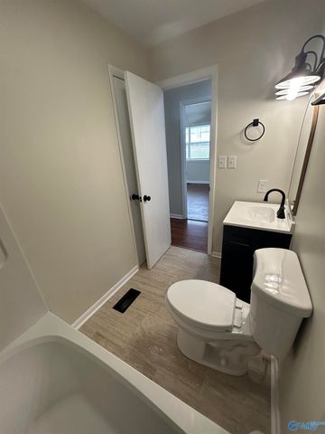 734 Red Hat Road, Decatur, AL 35601