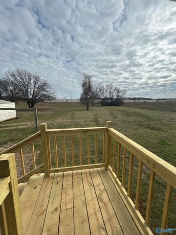 734 Red Hat Road, Decatur, AL 35601