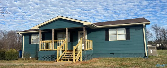 734 Red Hat Road, Decatur, AL 35601