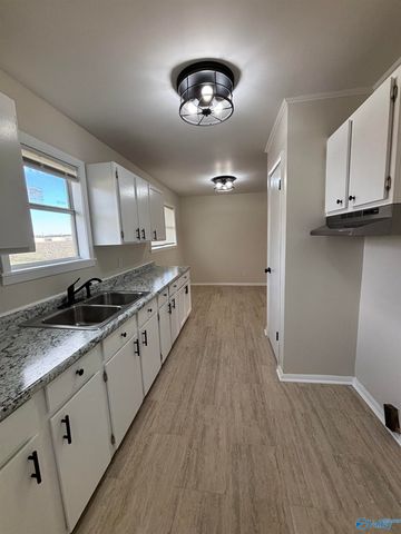 734 Red Hat Road, Decatur, AL 35601