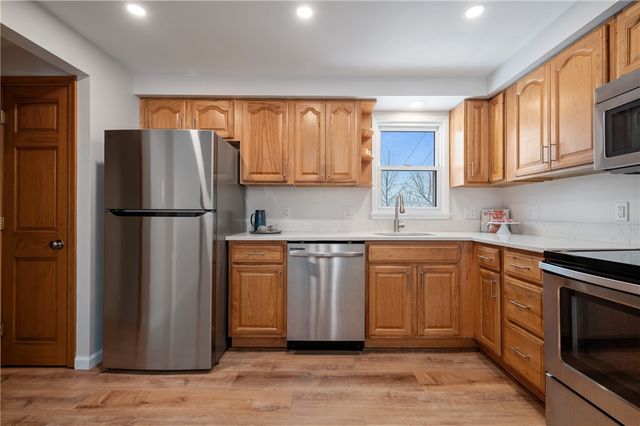 5354 Greenridge Dr, Whitehall, PA 15236